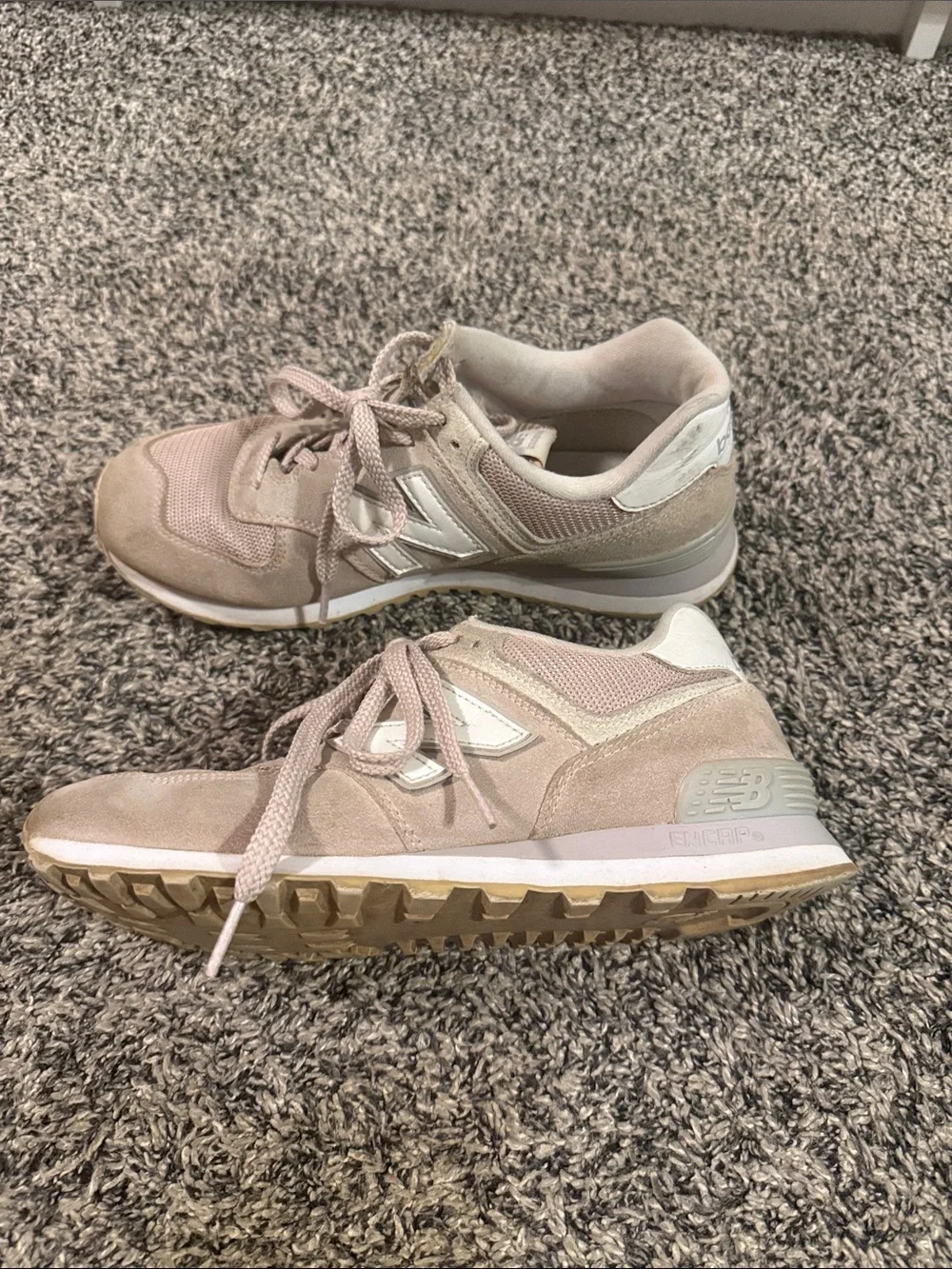 New Balance 574 Women’s 9 Beige Taupe Suede Mesh Sneakers WL574ESP
